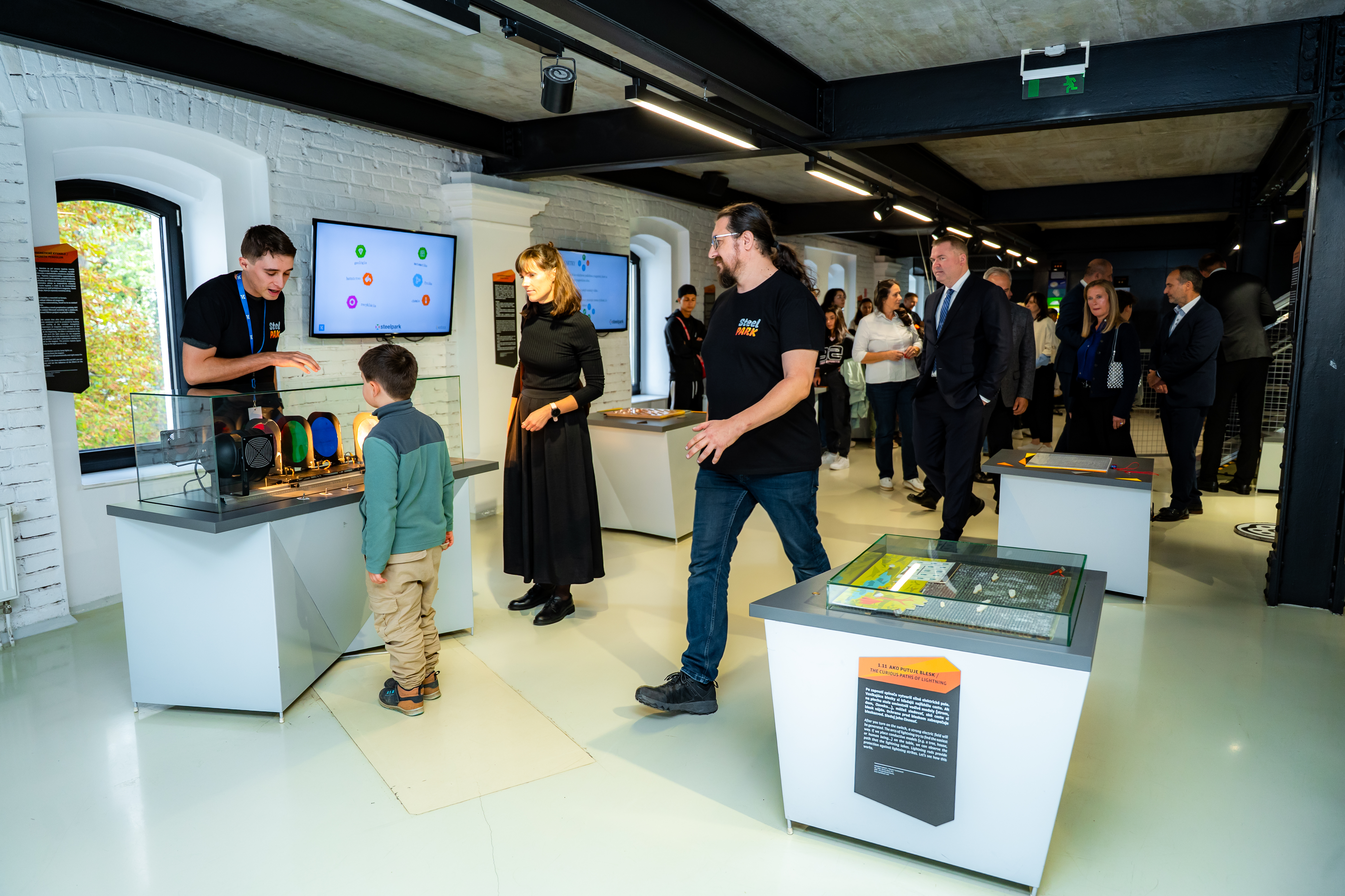Otvorenie obnovy expozicie v Steelparku -38